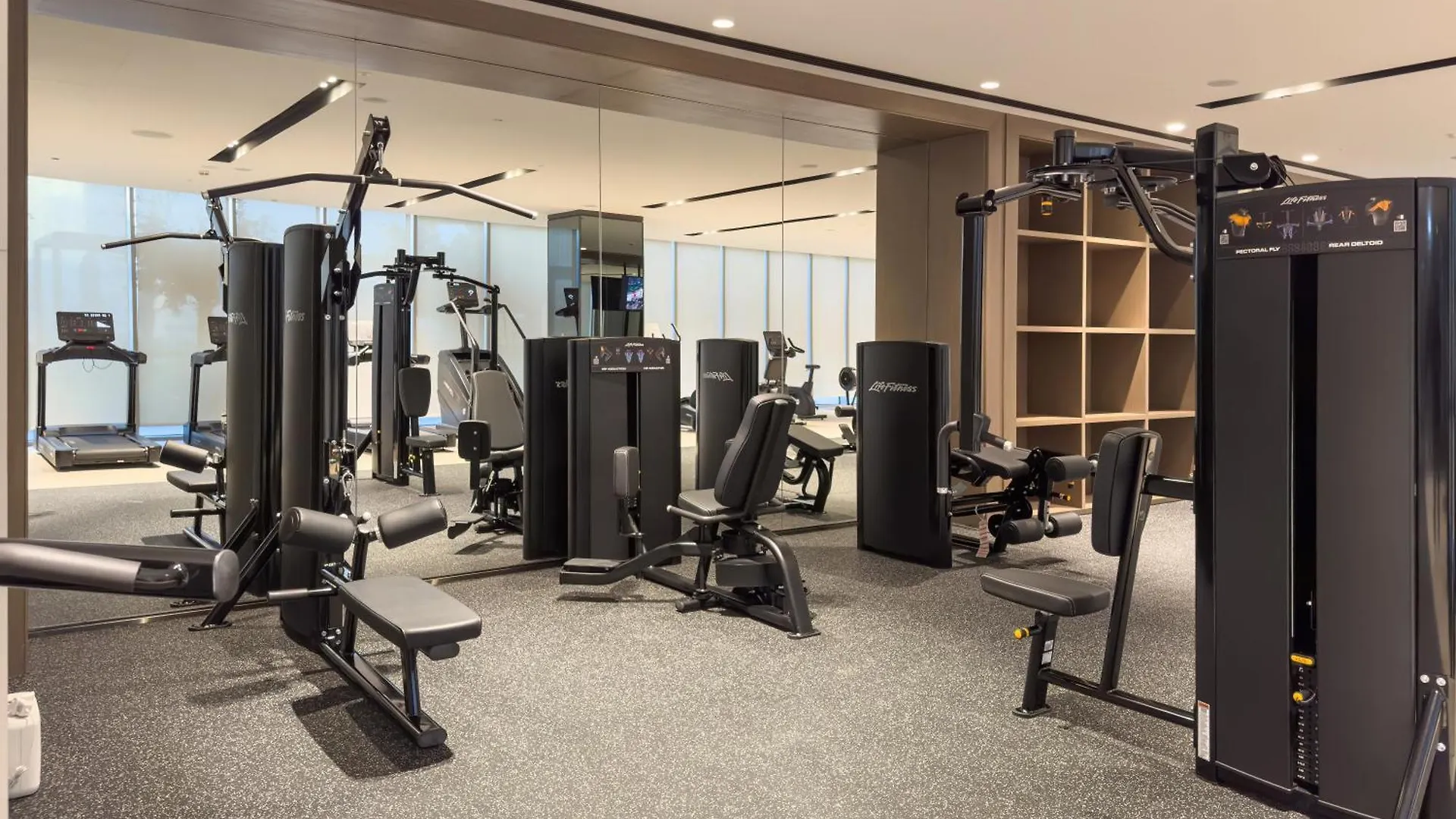 Crown Jewel 2 Bedroom Apartments I Iconic Burj Khalifa And Fountain Views I Free Parking, Gym, Pool, Wi-Fi And Ps5 I By Skyline Serenity Dubaj 0*,  Spojené arabské emiráty