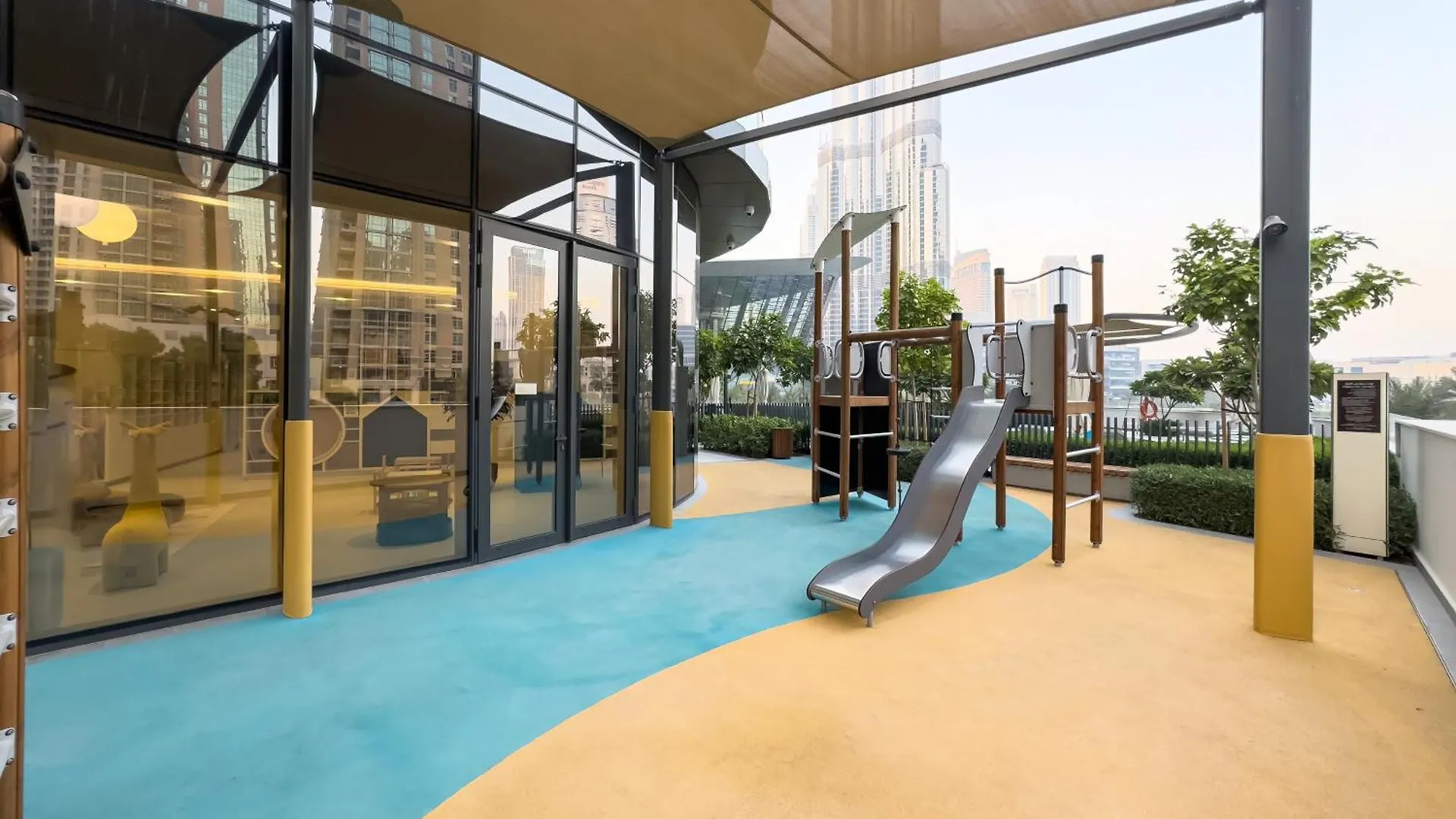 Crown Jewel 2 Bedroom Apartments I Iconic Burj Khalifa And Fountain Views I Free Parking, Gym, Pool, Wi-Fi And Ps5 I By Skyline Serenity Dubaj Spojené arabské emiráty