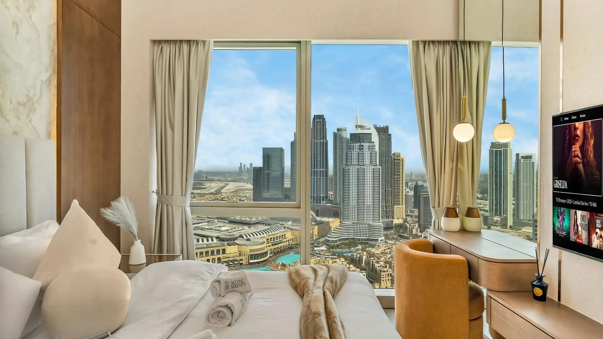 Crown Jewel 2 Bedroom Apartments I Iconic Burj Khalifa And Fountain Views I Free Parking, Gym, Pool, Wi-Fi And Ps5 I By Skyline Serenity Dubaj 0*,
