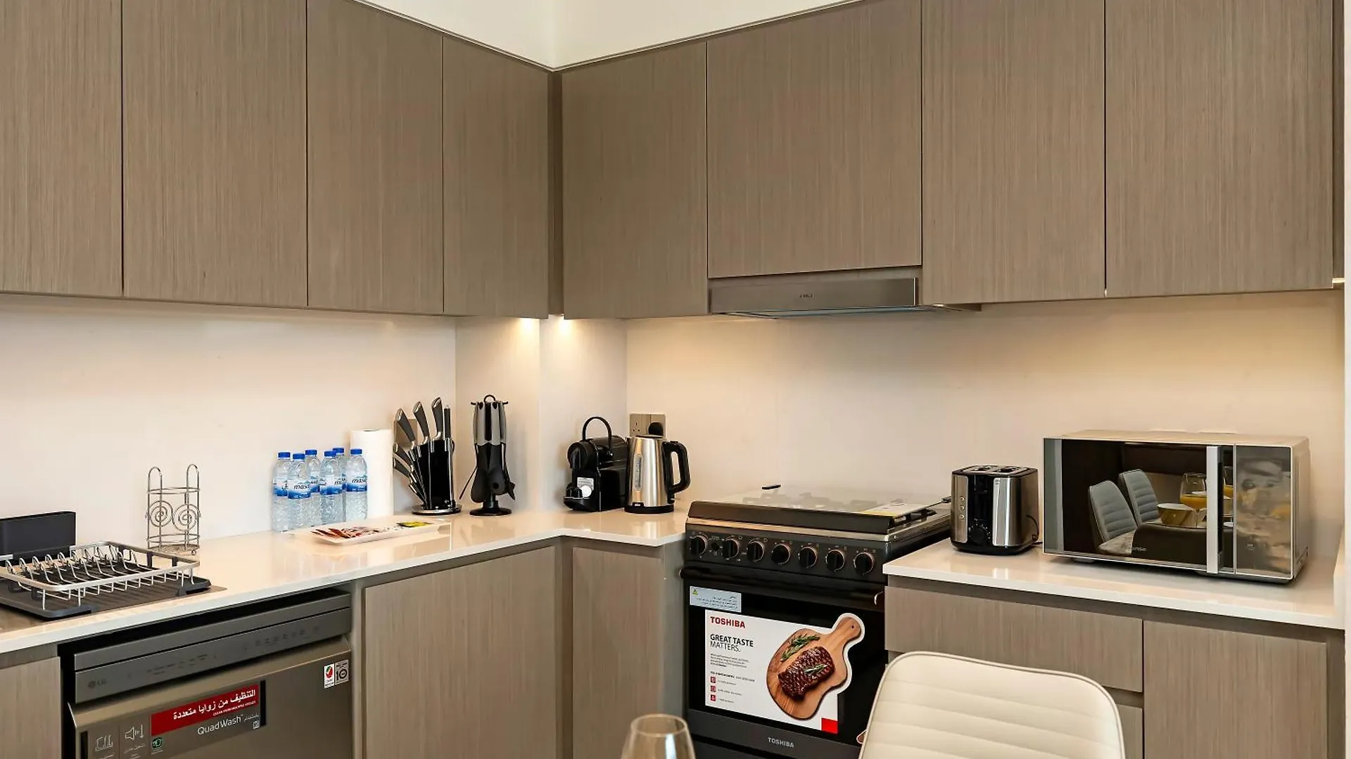 Crown Jewel 2 Bedroom Apartments I Iconic Burj Khalifa And Fountain Views I Free Parking, Gym, Pool, Wi-Fi And Ps5 I By Skyline Serenity Dubaj 0*,