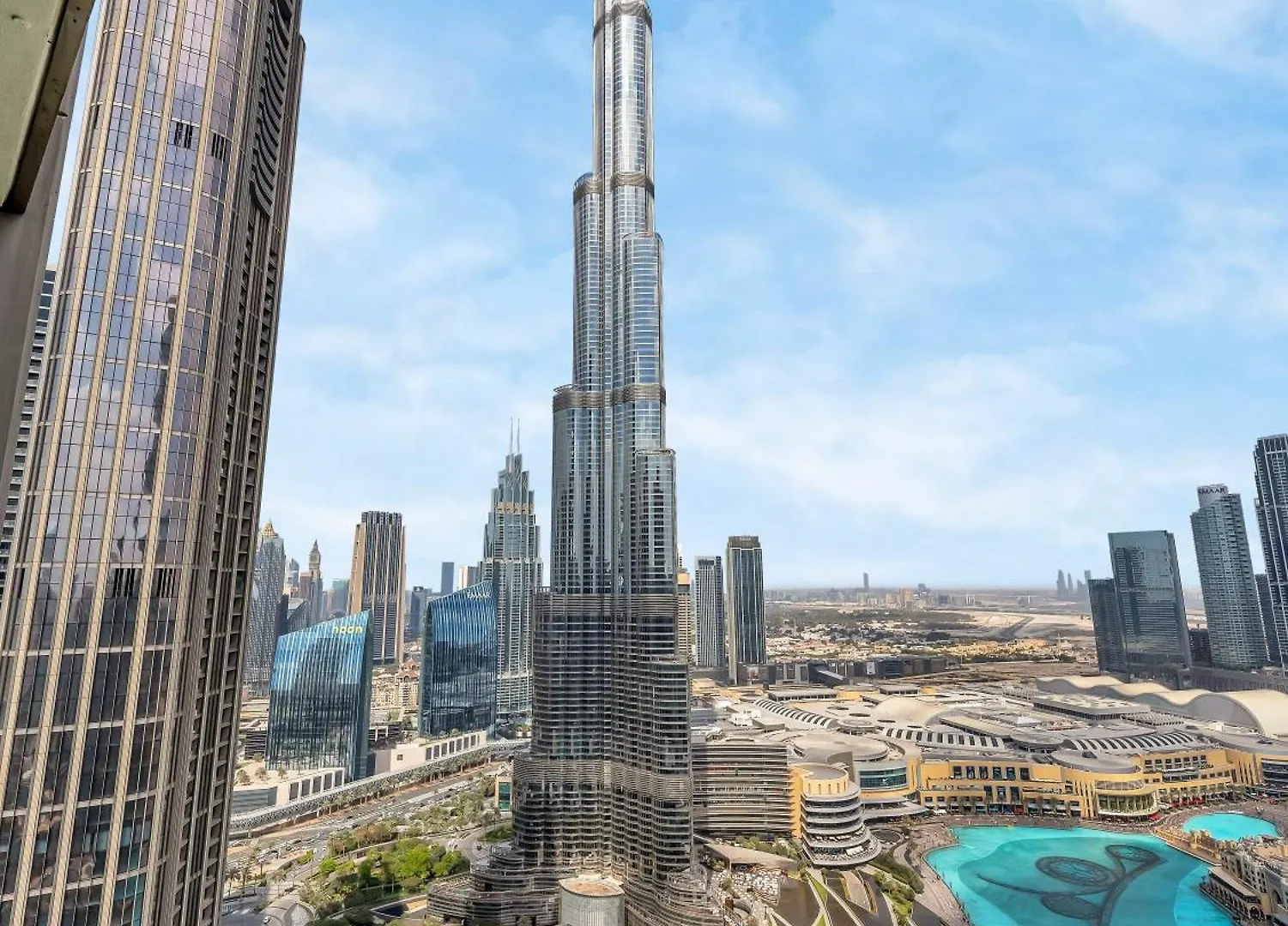 Crown Jewel 2 Bedroom Apartments I Iconic Burj Khalifa And Fountain Views I Free Parking, Gym, Pool, Wi-Fi And Ps5 I By Skyline Serenity Dubaj