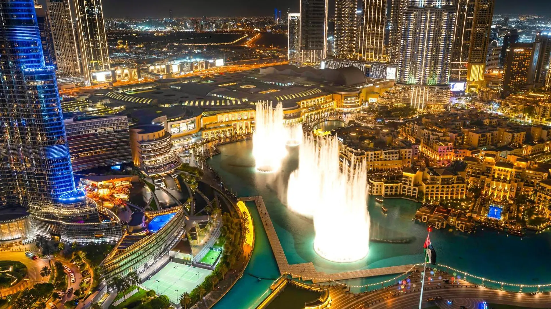 Crown Jewel 2 Bedroom Apartments I Iconic Burj Khalifa And Fountain Views I Free Parking, Gym, Pool, Wi-Fi And Ps5 I By Skyline Serenity Dubaj